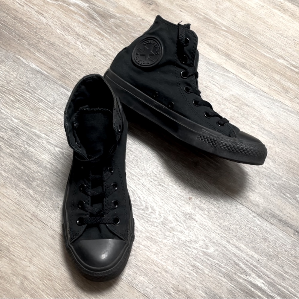 Converse Chuck Taylor All Star Classic Black Monochrome